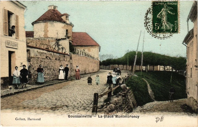 CPA AK GOUSSAINVILLE - La place Montmorency (581914)