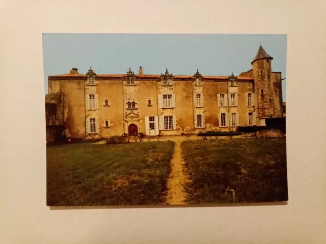 Carte Postale - Charron 17 Le Château " Maison de retraite "