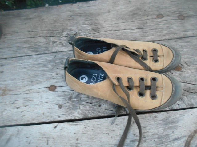 Chaussures salomé à talon ne cuir bordeaux & détails noirs - MANTE TOR