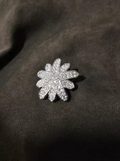 Vintage swarovski  retired snowflake crystal brooch pin