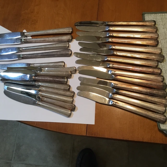27 knives Milwaukee Road railroad dining car silver flatware.