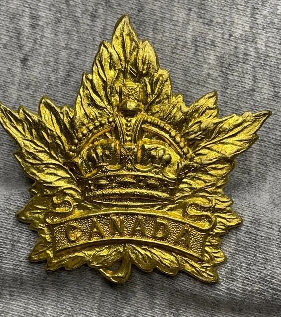 Maple Leaf Gen Service Ww2 Brass Cap Badge