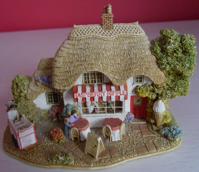 置物 Lilliput Lane The Cats Whiskers Lilliput Lane - The Cat's Whisker