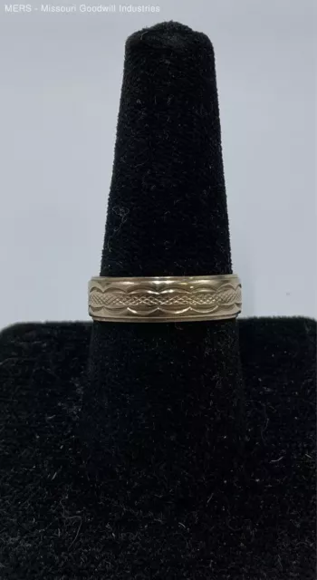 10K Yellow Gold Band Ring Sz 8 - 4.57 Grams