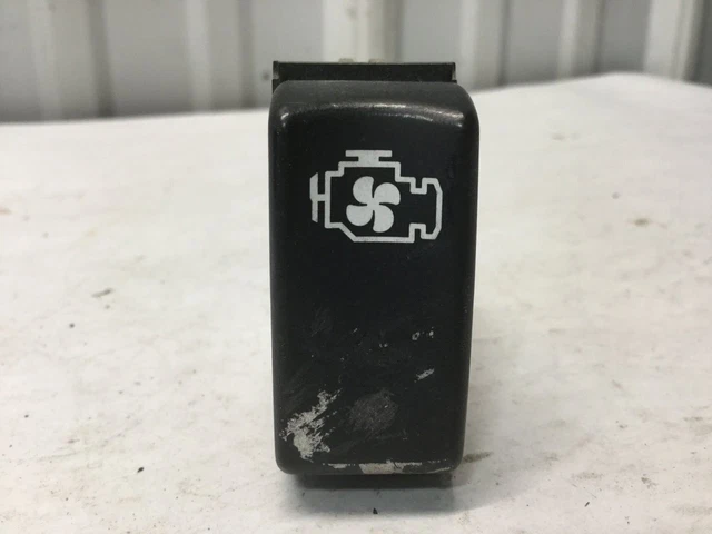 Kenworth T660 FAN OVERRIDE Dash/Console Switch - Used | P/N P27104013