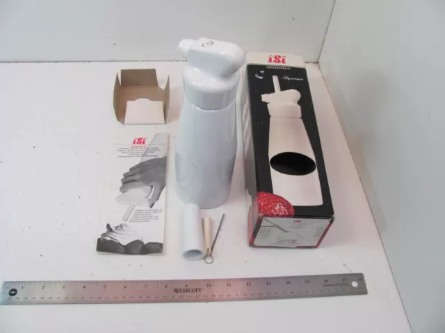 ISI Pint .5 liter Dessert & Whipped Cream Maker White Austria ISI Pint .5 liter Dessert & Whipped Cream Maker White Austria