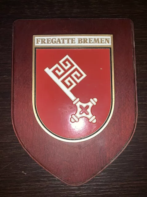 2703 - Crest Fregatte Bremen Smaltata