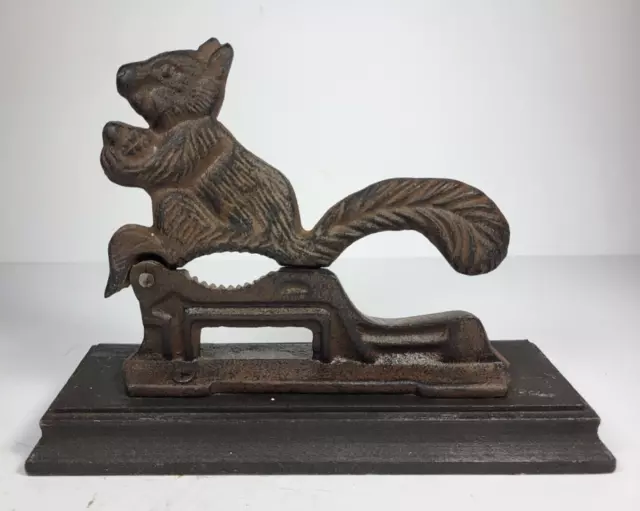 Old Fashioned Vintage Cast Iron Squirrel Design Nut Cracker