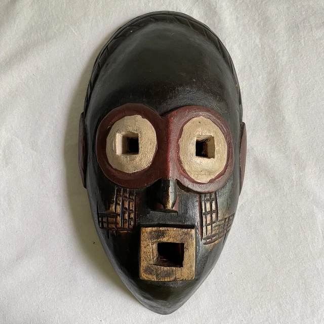 AFRICAN MASK :: GHANA :: HAND CARVED Bold GRAPHIC Geometric ELONGATED Face  11"