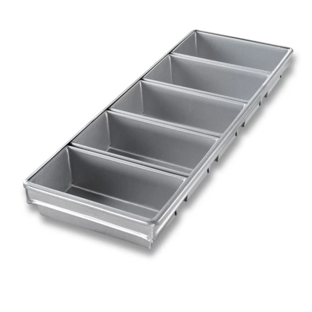 Chicago Metallic 45655 Glazed 9" 5-Strap Open Top Bread Pan