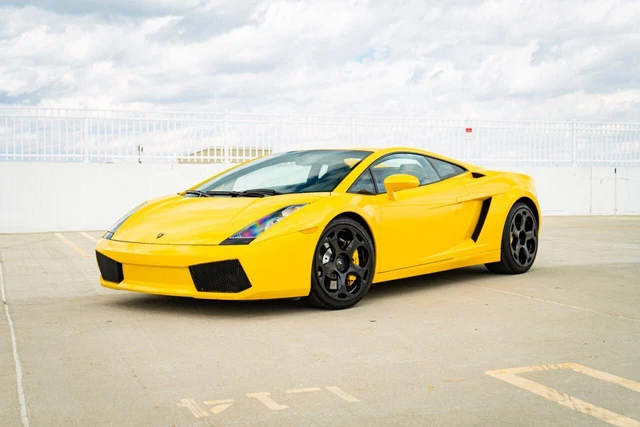 2004 Lamborghini Gallardo Base AWD 2dr Coupe