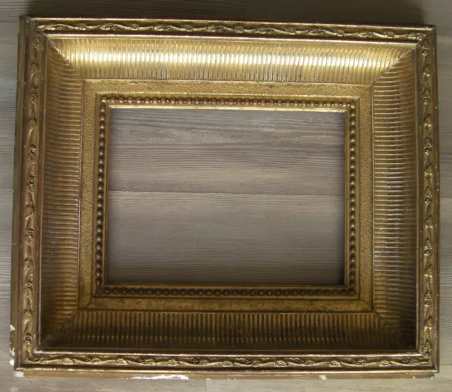 Important cadre à canaux XIXème dorure à la feuille d'or cornice frame rahmen