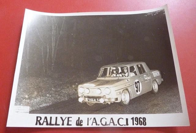 Pin’s Rallye Renault 8 Gordini – Course De Côte Balaives, émail Métal