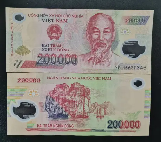 Vietnam 200000 DOLLARS BANKNOTE CURRENCY VND 200k Dong Circulation