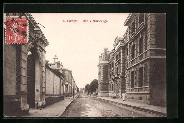 CPA Evreux, Rue Victor-Hugo