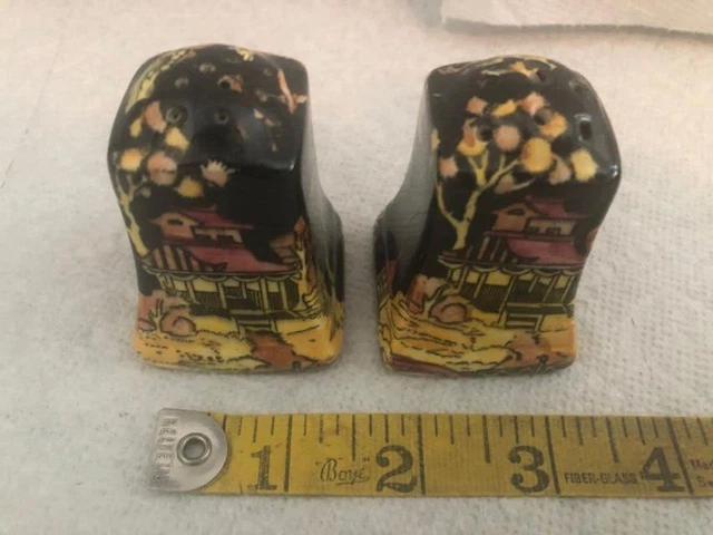 Royal Winton Grimwades - Pekin Pattern Chintz - Salt & Pepper Shaker Set