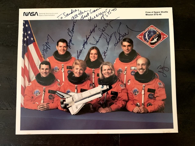 NASA Space Shuttle Columbia STS-40 Crew signed photo