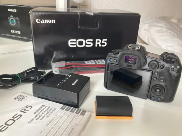 Canon EOS R5 45,0MP Appareil Photo Hybride - Noir (Boîtier Nu)