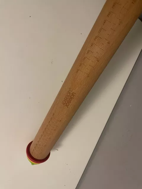 Joseph Joseph verstellbarer Holz-Rollstift mit abnehmbaren Ringen mehrfarbig 3