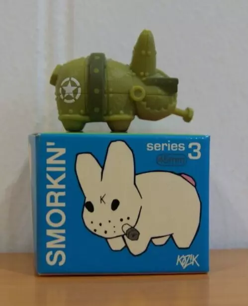 Kidrobot Smorkin' Labbit Green US Army Airforce Vinyl Figure Toy Frank Kozik USA