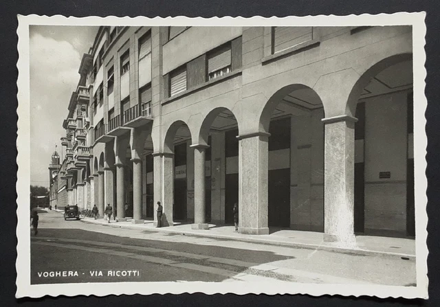 Voghera Via Ricotti Portici Animata! Cartolina Vg.1950 Fg