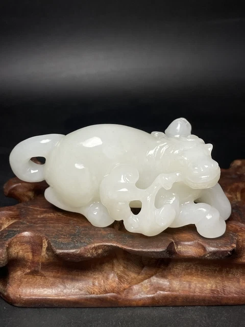 Chinese Exquisite Handmade Monkey Horse Carving Hetian Jade Statue