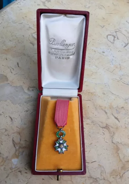 Legion D'honneur Reduction Boîte Boullanger Médaille Militaire Médaglia france