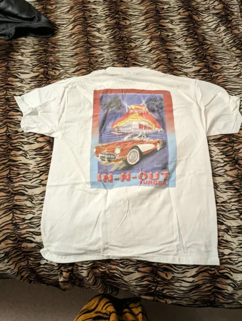 In-N-Out Burger tshirt - size Large