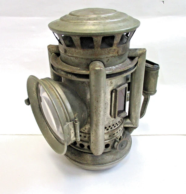 Vintage C.t. Ham Mfg Diamond Oil Carriage/Bicycle Lamp Lantern Vintage C.t. Ham Mfg Diamond Oil Carriage/Bicycle Lamp Lantern