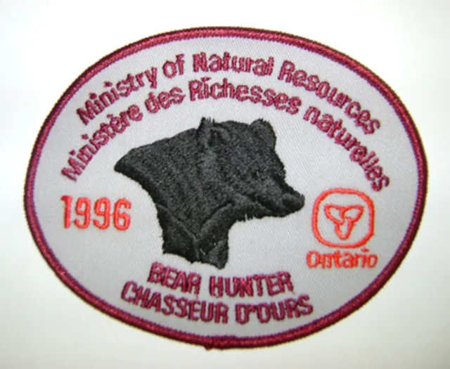 1996 Ontario Mnr Bear Hunter Patch Deer-Moose-Elk-Badge-Vintage Fishing Hunting