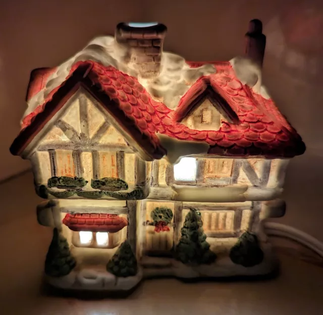 Dickens Victorian Collection Christmas Village Summit Light House Hand Painted
