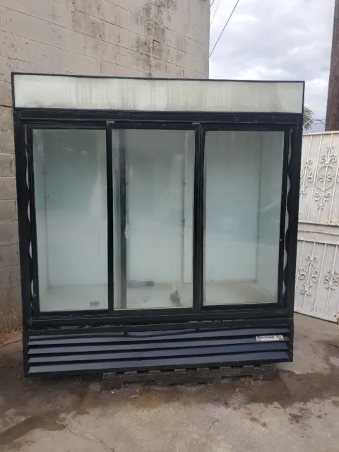 72" Commercial 3 Glass Door Merchandiser Refrigerator Beverage Air