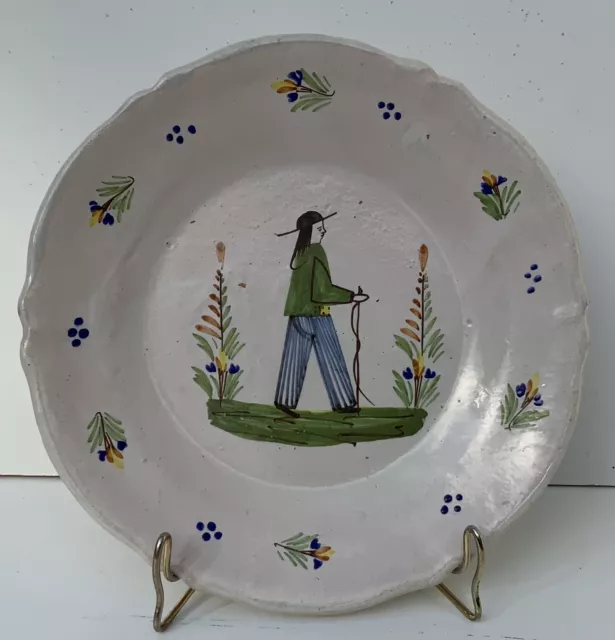 Assiette De Quimper En Faience - Marque Hr A Decor D Un Breton