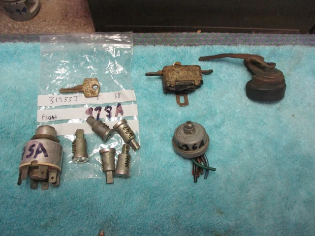 BSA triumph norton ajs ariel.Lucas 31953J.635A, NOS/USED,job lot