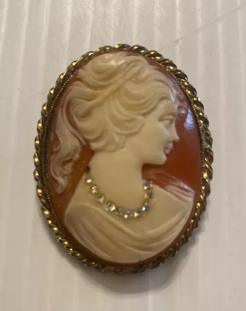 VINTAGE Genuine Carved Shell Cameo Brooch Pendant GERMANY VINTAGE Genuine Carved Shell Cameo Brooch Pendant GERMANY