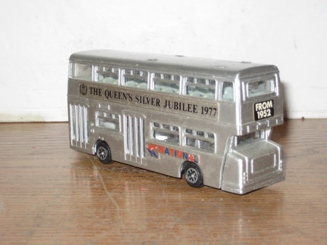 Dinky Toys 297 Queens Silver Jubilee Bus (52) Free Ship!