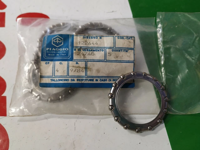 thumbnail image 2 of Original Piaggio Shaft Roller Cage For Vespa 50 Special L R N PK – Made In Italy 2 of 6