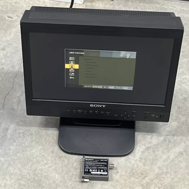 SONY- LMD-1530W LCD Video Monitor W/ HD SD SDI input adapter BKM -320D Stand
