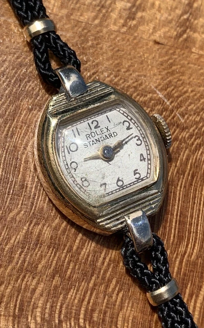Belle montre femme Arts & Crafts de l'époque victorienne - Montres & Bijoux
