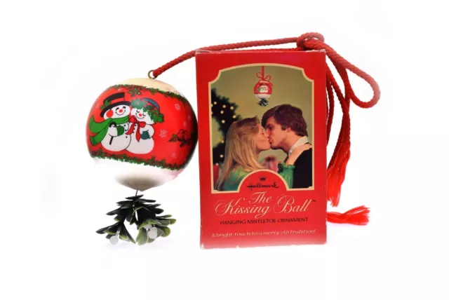 Vintage Hallmark The Kissing Ball Mistletoe Round Ornament w/ Snowman