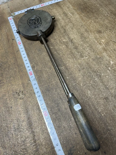 Ancien Petit Gaufrier Eperon D'Or Paris – Manche Bois – Vintage Rare