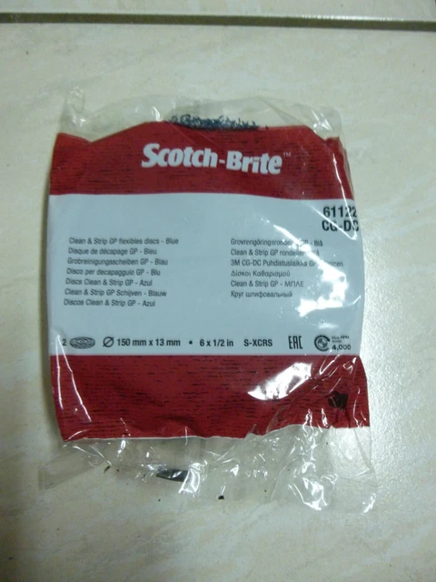 3M - Scotch brite Disque de décapage GP - bleu  Diamètre 150 mm X 13 mm  2 Pcs