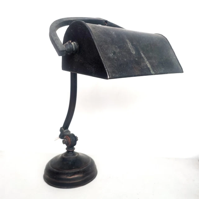Lampe De Bureau Moderniste Art Déco Niam - Vert Métal - Style Notaire / Banquier - Vintage