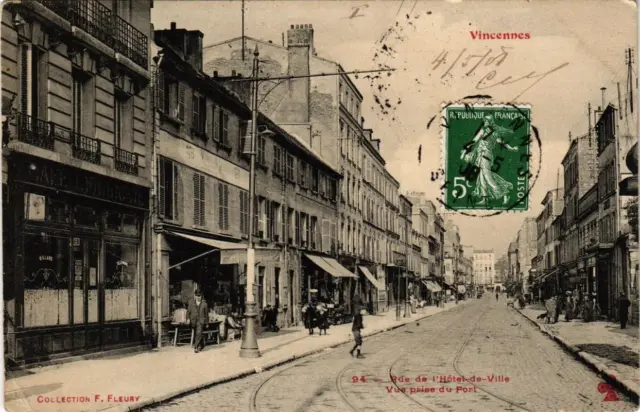 CPA AK VINCENNES Rue de l'Hotel-de-VILLE view taken from the fort (672187)