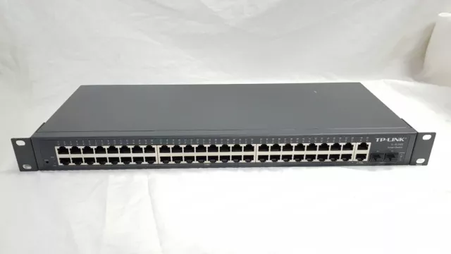 TP-Link tl-sl2452 52 Port 10/100 Smart Ethernet Switch with Rackmount Ears ONLY