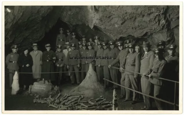 Orig. Foto AK Portrait Soldaten Jugend Junge i.d. HERMANNSHÖHLE Rübeland Harz