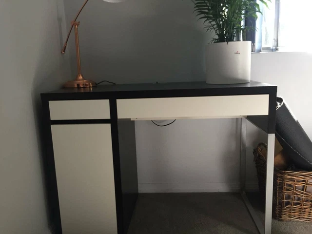 Micke black brown desk deals