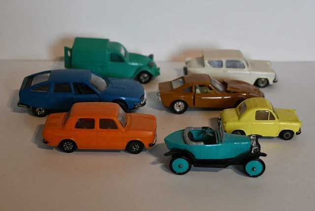 LOT DE VOITURES miniatures Norev plastique 1.43 eme EUR 53 99