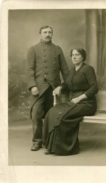 Militaire Carte PHoto d'un soldat du 24 ème Régiment près de son épouse