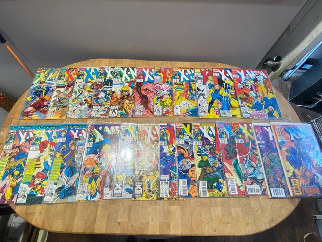 X-Men Lot Of 24 Uncanny Marvel Comics Cards inc. 1991-1993